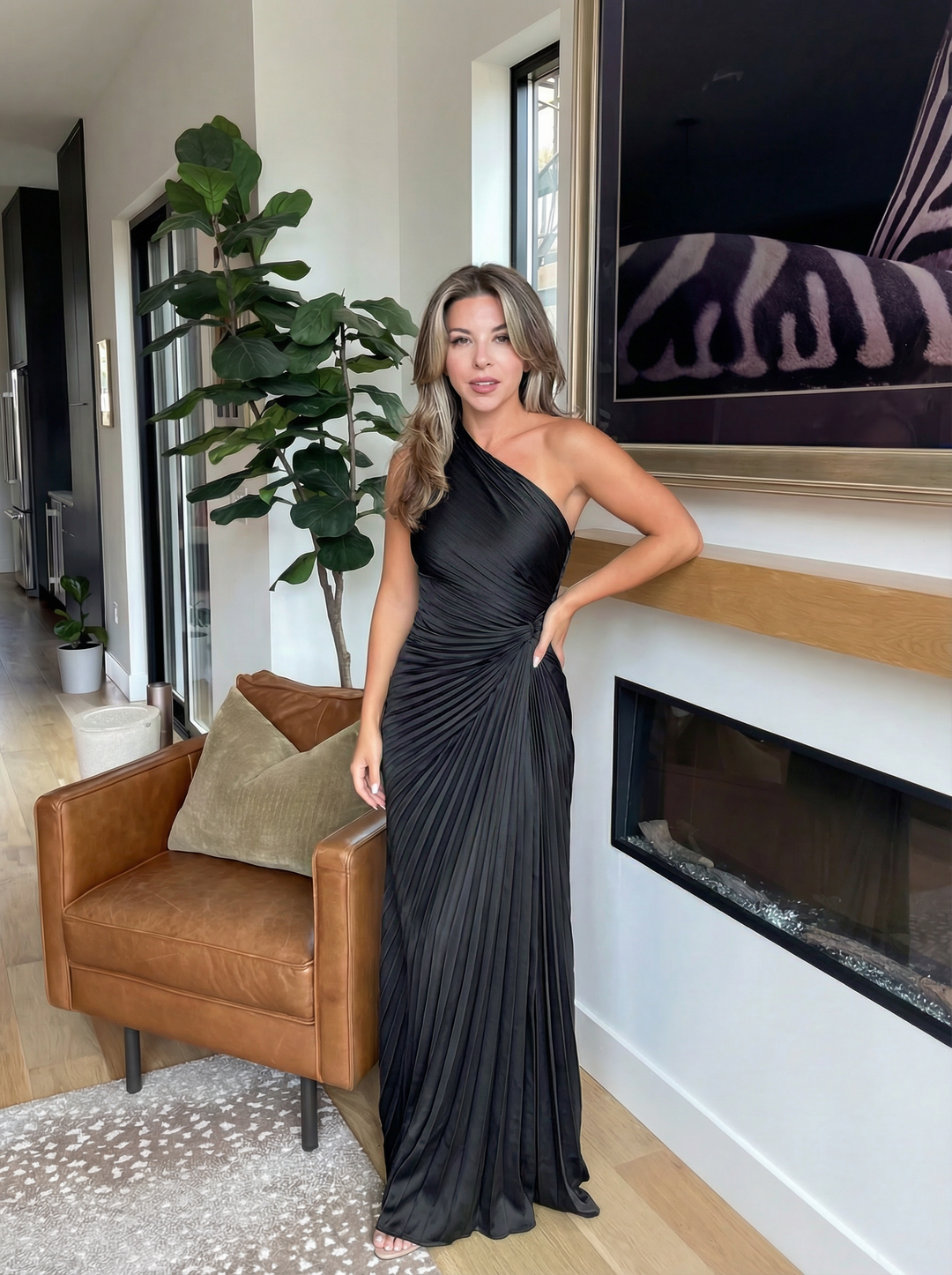 Aurelia | Ein-Schulter Faltenkleid