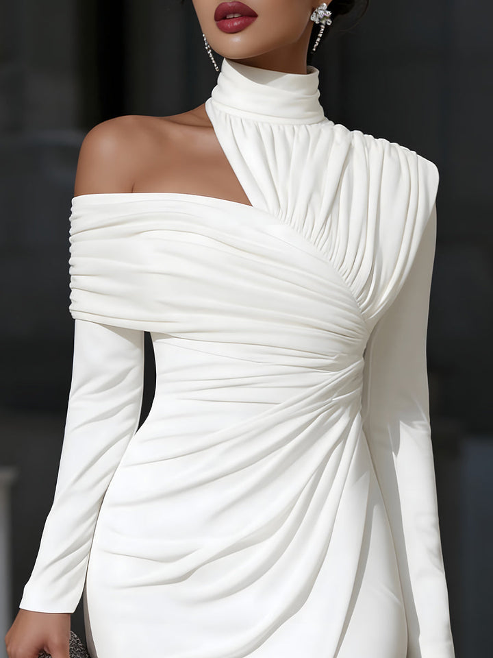 Petra | Abendkleid mit Hoher Kragen & Ein-Schulter