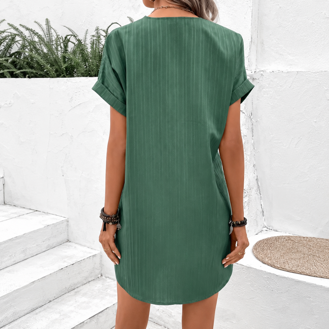 Constance | Kleid mit V-Ausschnitt und Knopfdetails