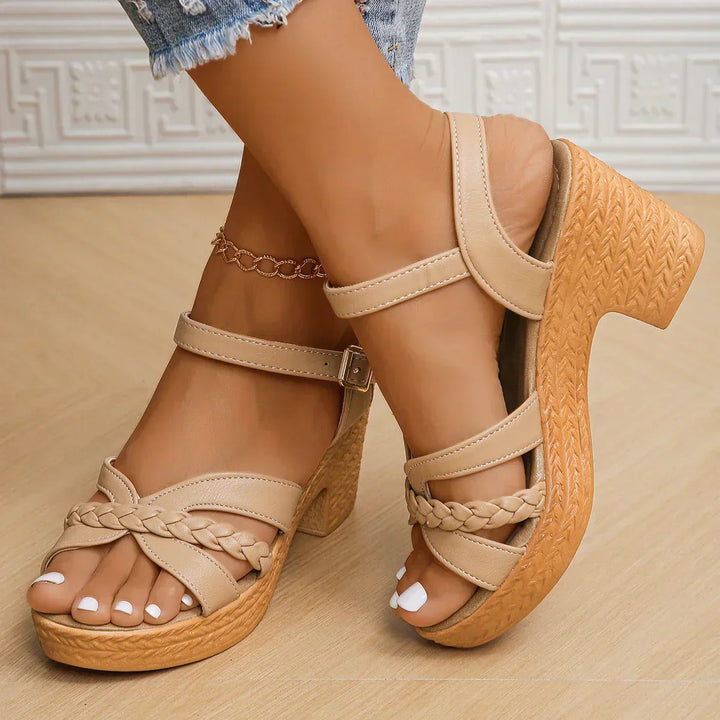 Gianna™ Klassische Sandalen mit Mittelhochschaft