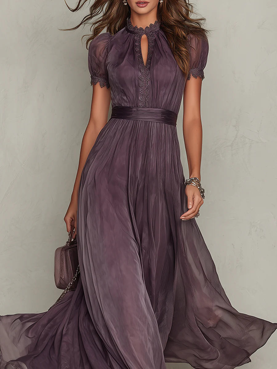 Flavia | Langes lila Kleid mit Schlüssel-Ausschnitt