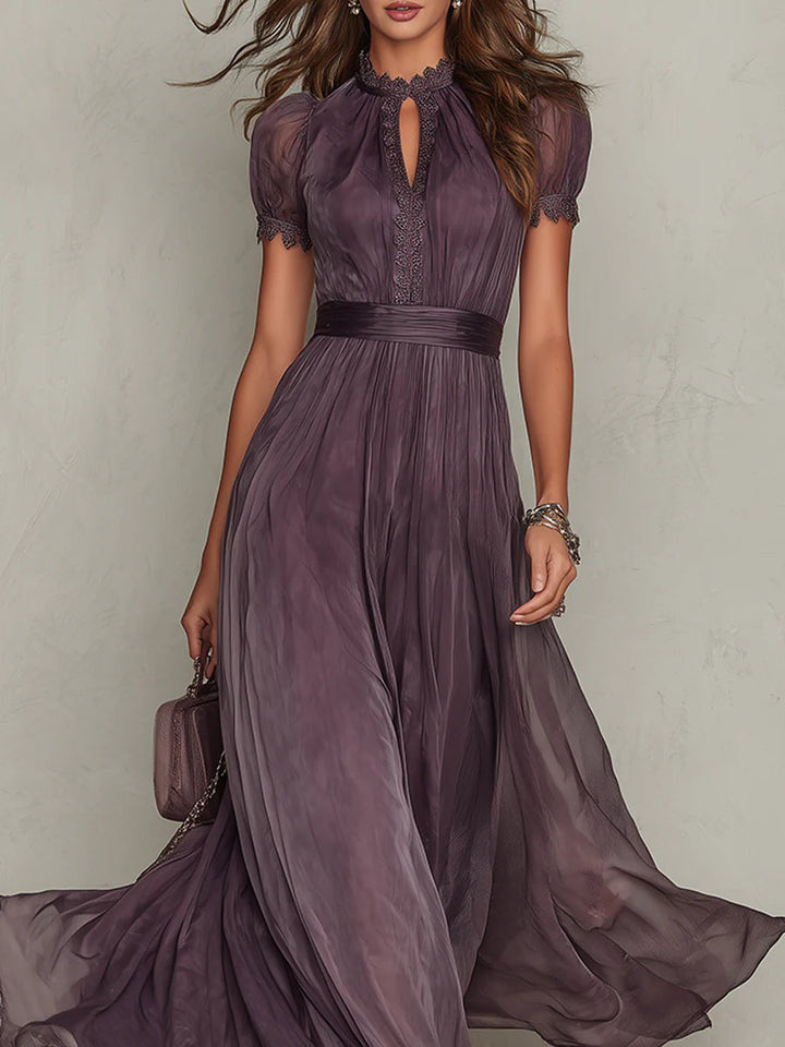 Flavia | Langes lila Kleid mit Schlüssel-Ausschnitt
