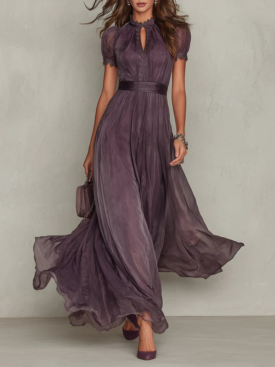 Flavia | Langes lila Kleid mit Schlüssel-Ausschnitt