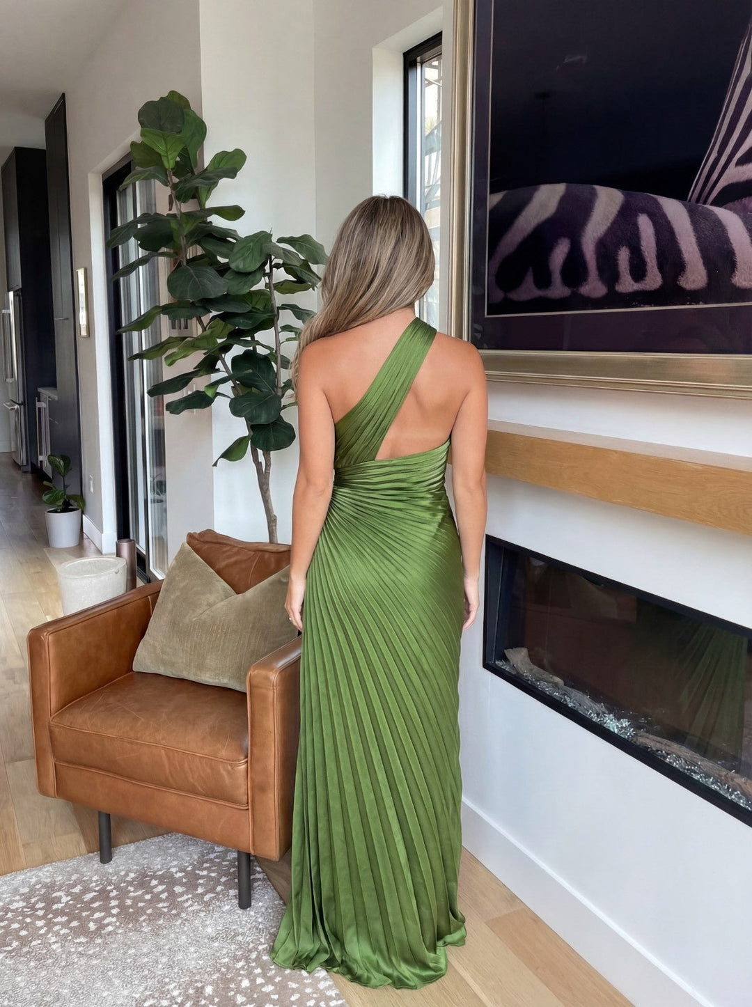 Aurelia | Ein-Schulter Faltenkleid
